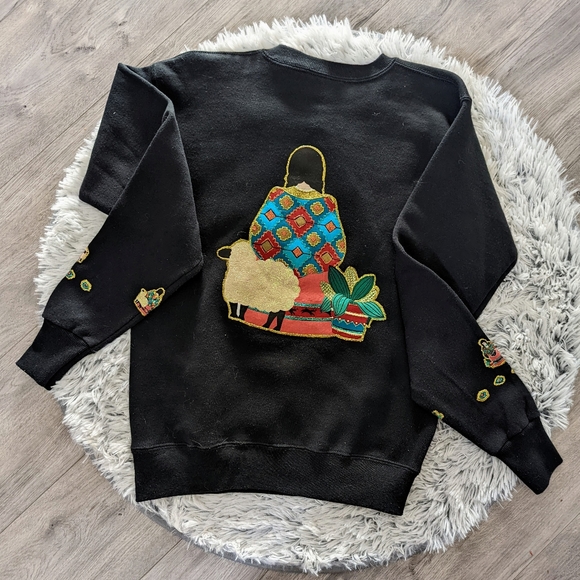 Small 3D Design Pullover Black Sweater - Picture 2 of 3